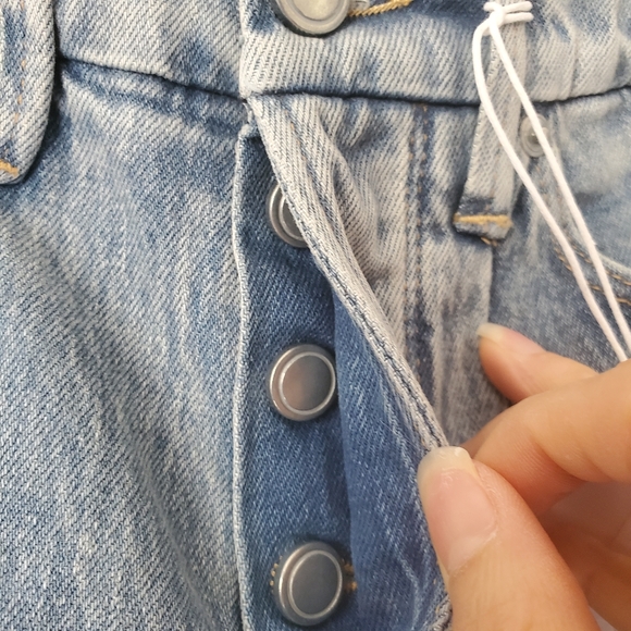 NWT GOOD AMERICAN GOOD BOY Jeans with Shadow Pockets - Picture 9 of 14